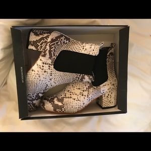 Snake skin booties SIZE 8 BRAND NEW